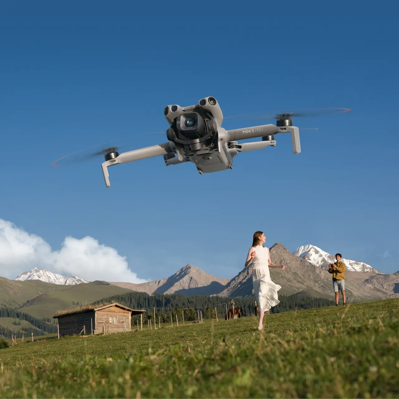 7ca7a3811680cdc070e6cd5dc62bed64@ultra DJI Mini 5 Pro fly more combo plus RC2 - Image 3
